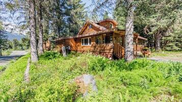 Chalet (1 Bedroom) | Interior