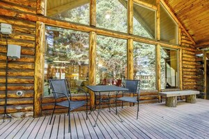 Chalet (1 Bedroom) | Interior