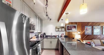 Dog-friendly Ski-in/out Condo at Mt. Alyeska Base