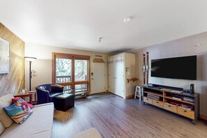 Interior - Dog-friendly Ski-in/out Condo at Mt. Alyeska Base (Girdwood)