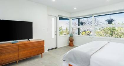 Contemporary Triplex Unit w/ Cook Inlet Views
