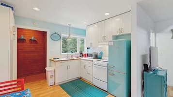 House (0 Bedroom) | Interior