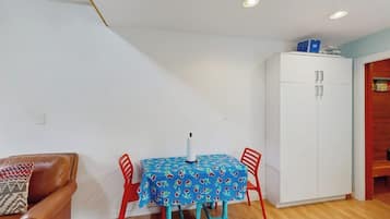 House (0 Bedroom) | Interior