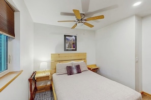 Apartment (1 Bedroom) | Interior - Clean Design Studio w/ Shared Sauna Near Alyeska Base (Girdwood)