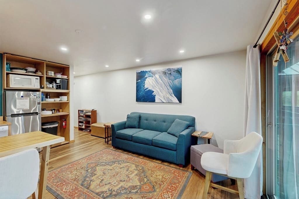 Apartment (1 Bedroom) | Interior
