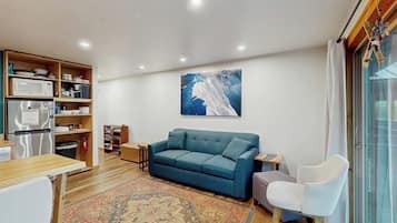 Apartment (1 Bedroom) | Interior