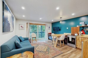 Apartment (1 Bedroom) | Front of property - Clean Design Studio w/ Shared Sauna Near Alyeska Base (Girdwood)