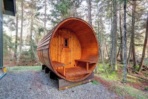 Unclassified image, 3 of 40, button - Girdwood Lodge w/ Sauna, Near Alyeska Resort (Girdwood)