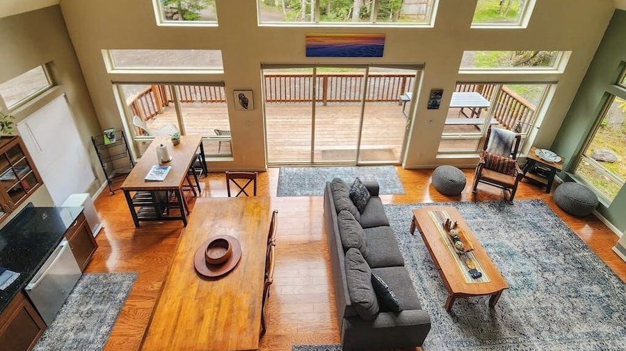 Girdwood Lodge w/ Sauna, Near Alyeska Resort