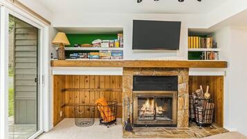 House (1 Bedroom) | Interior