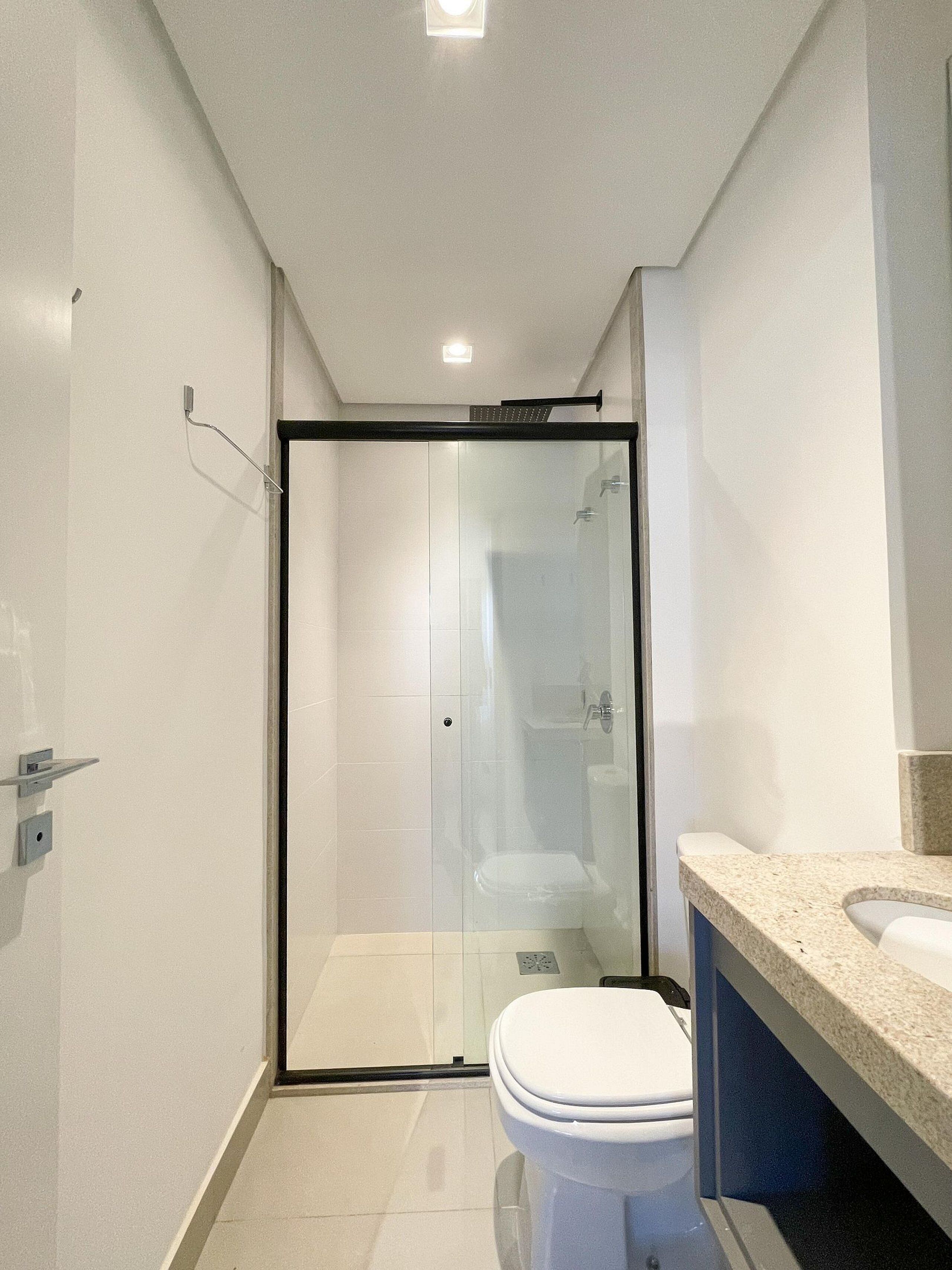 Studio | Bathroom