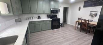 Classic Brick Charm Meets Modern Comfort with a touch of country 3Bd in Westlake