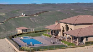 Interior - The Shandon House by Avantstay Pool + Jacuzzi + Hilltop Views Paso Wine (Shandon)