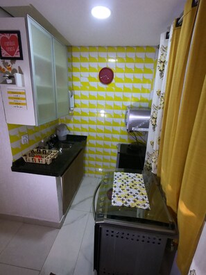 Family Studio | Private kitchen - Pousada Ideal Guarujá Estúdios & Quartos (Guarujá)