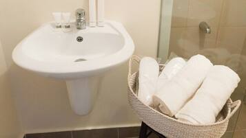 Shower, towels