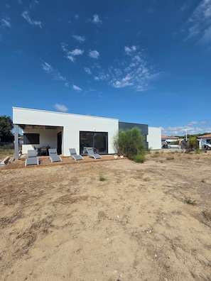 Exterior - 130-square-meter Villa in Montalivet, 4 bedrooms, near the ocean (Vensac)