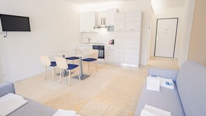 Unclassified image, 3 of 25, button - 22 Relais du Lac Elite - Italian Homing (Desenzano del Garda)