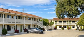 Motel 8 Soledad