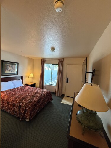 Motel 8 Soledad