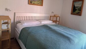 2 soverom, strykejern/-brett, wi-fi og sengetøy