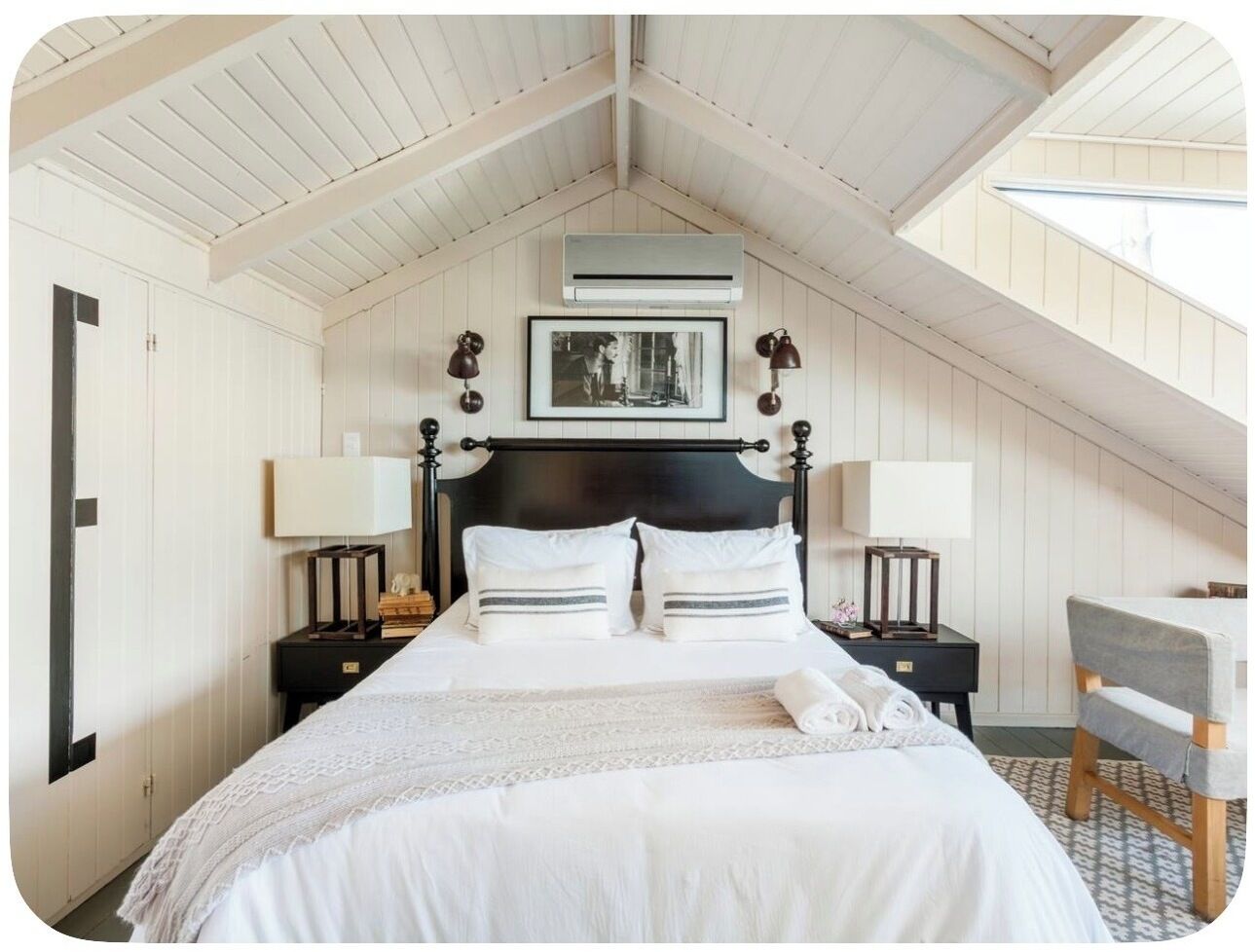 WiFi (free), bed sheets