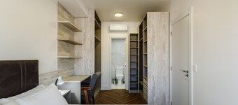 Charming Apt w/ BBQ & Garag POA Air1407