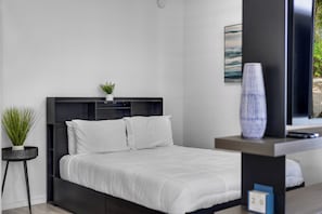 1 bedroom, WiFi - Downtown Miami Bay View Condo Sleeps 4 Walk to PortMiami & Bayside (Miami)