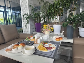 Desayuno completo incluido todos los días