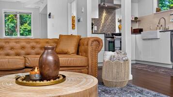 Smart TV, fireplace, video games