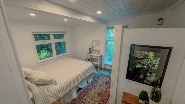 3 bedrooms, internet, bed sheets