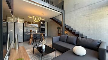 Dúplex de lujo, vistas a la ciudad | Zona de estar