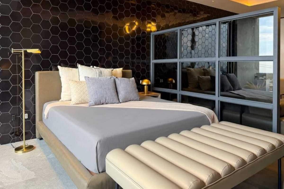 Deluxe Apartment, City View