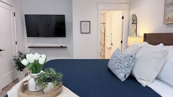3 chambres, fer et planche à repasser, Wi-Fi, draps fournis