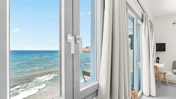 Deluxe Suite, Sea View | Interior