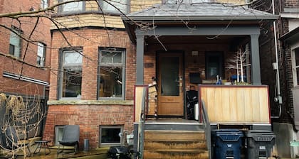 Bright Modern Suite in Roncesvalles