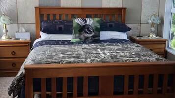 Internet, bed sheets
