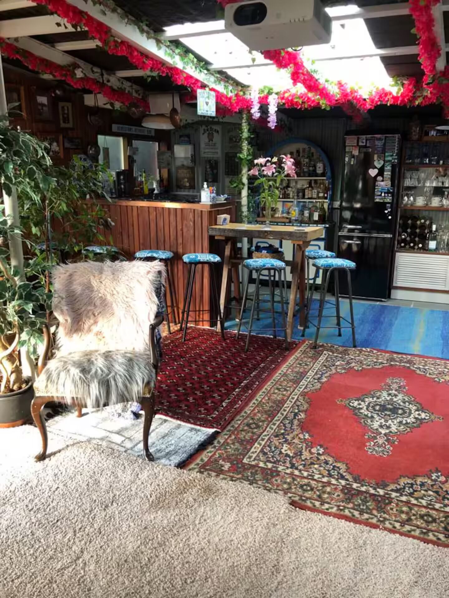 Bar (in der Unterkunft)