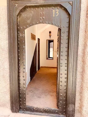 Entrée de l’hébergement