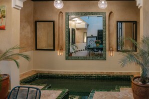 Piscina al coperto