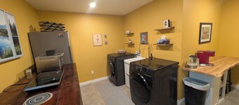 Welcome to Athabasca Abode!!
Your home away from home.
