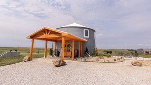 Exterior - Grain Bin and outdoor bar with countryside views, cows, & beautiful Iowa scenery (Stuart)