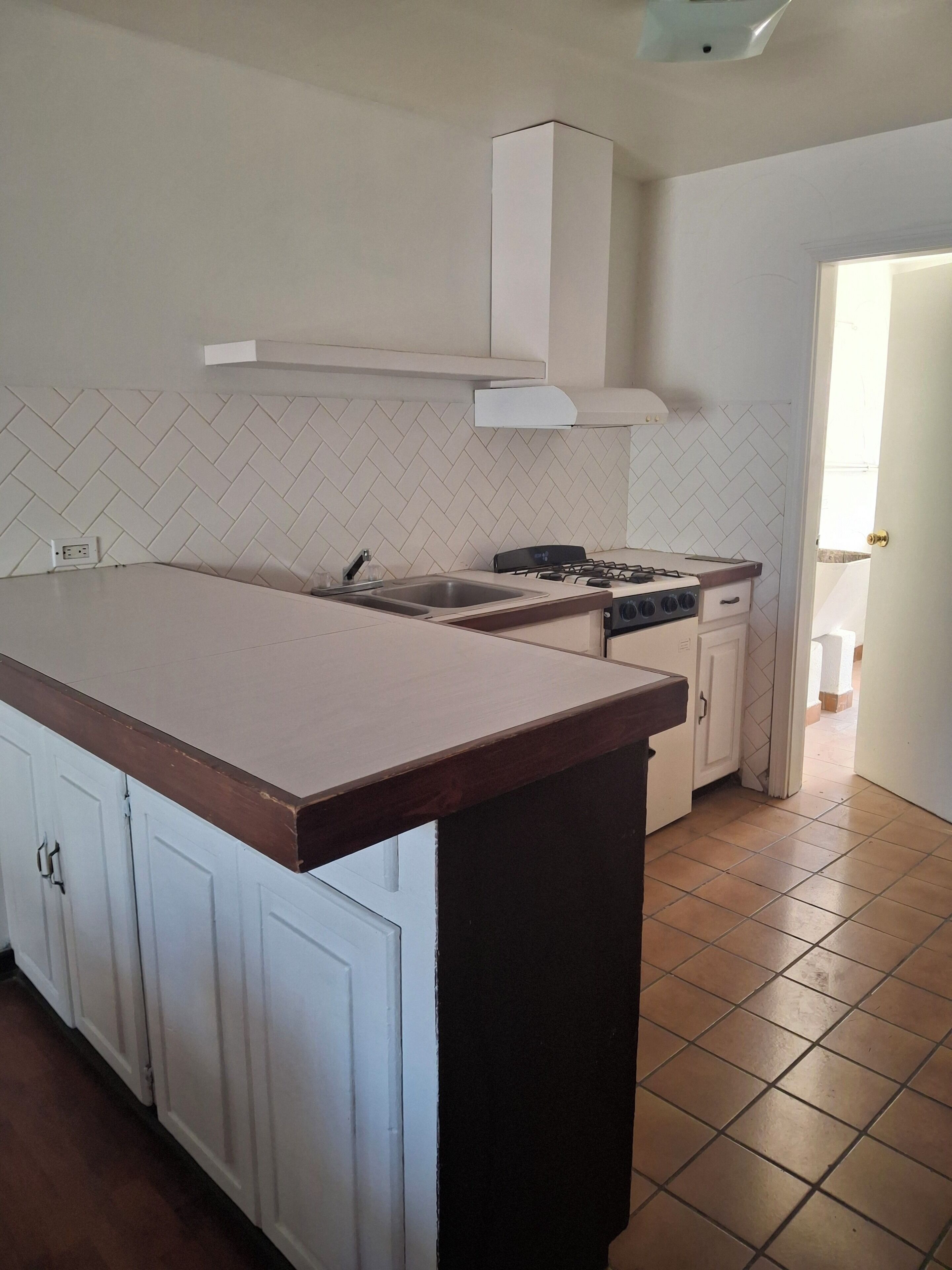 Basic Apartment, Balcony, Pool View | Private kitchen