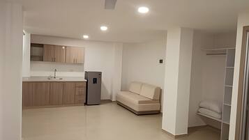 Basic Apartment | Living area