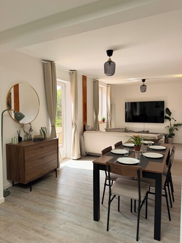 Premium chalet 15 minutes from Disneyland and 5 minutes from Parrot World