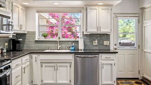 Nhà (3 Bedrooms) | Nội thất