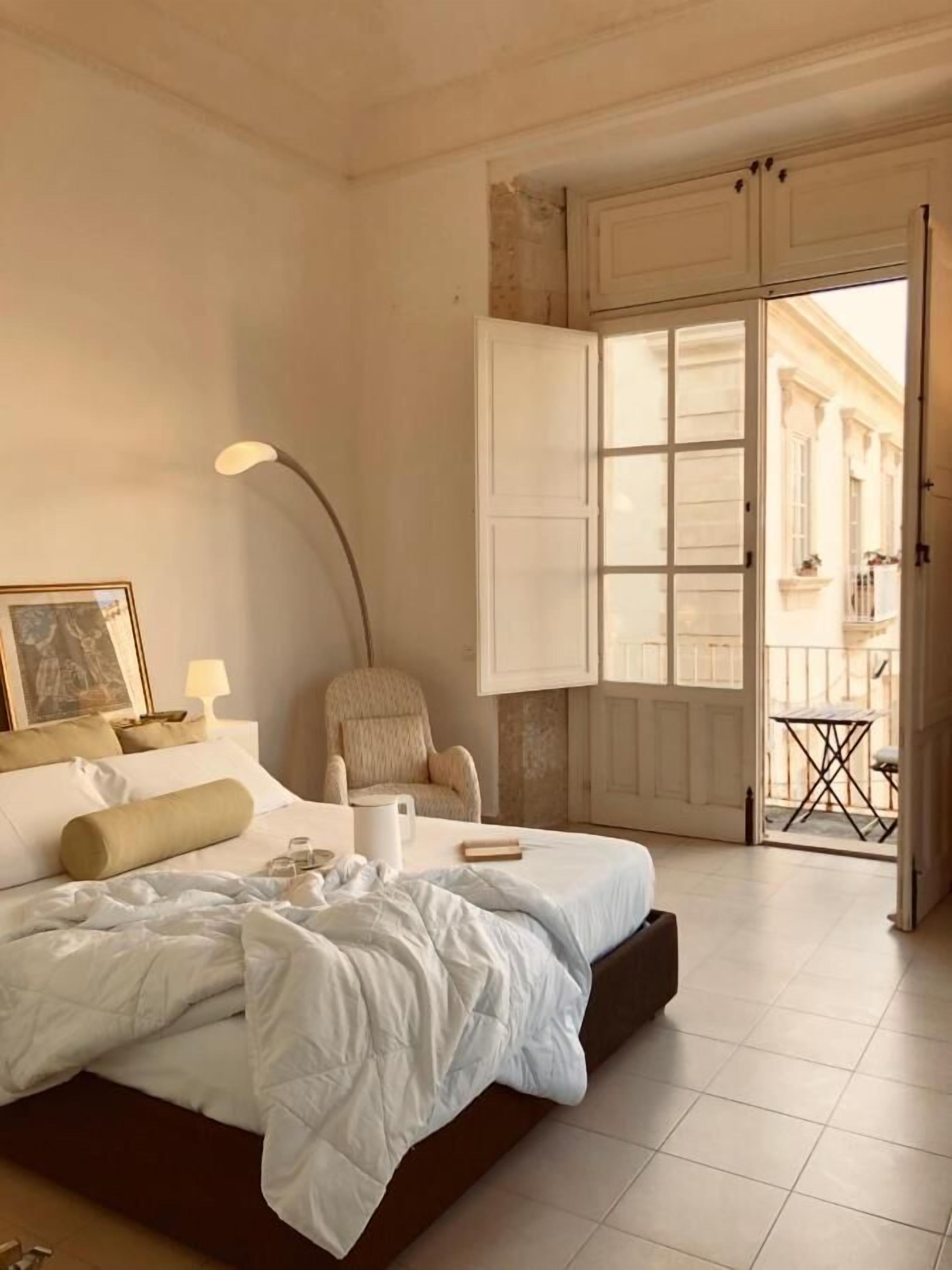 1 bedroom, iron/ironing board, travel cot, WiFi