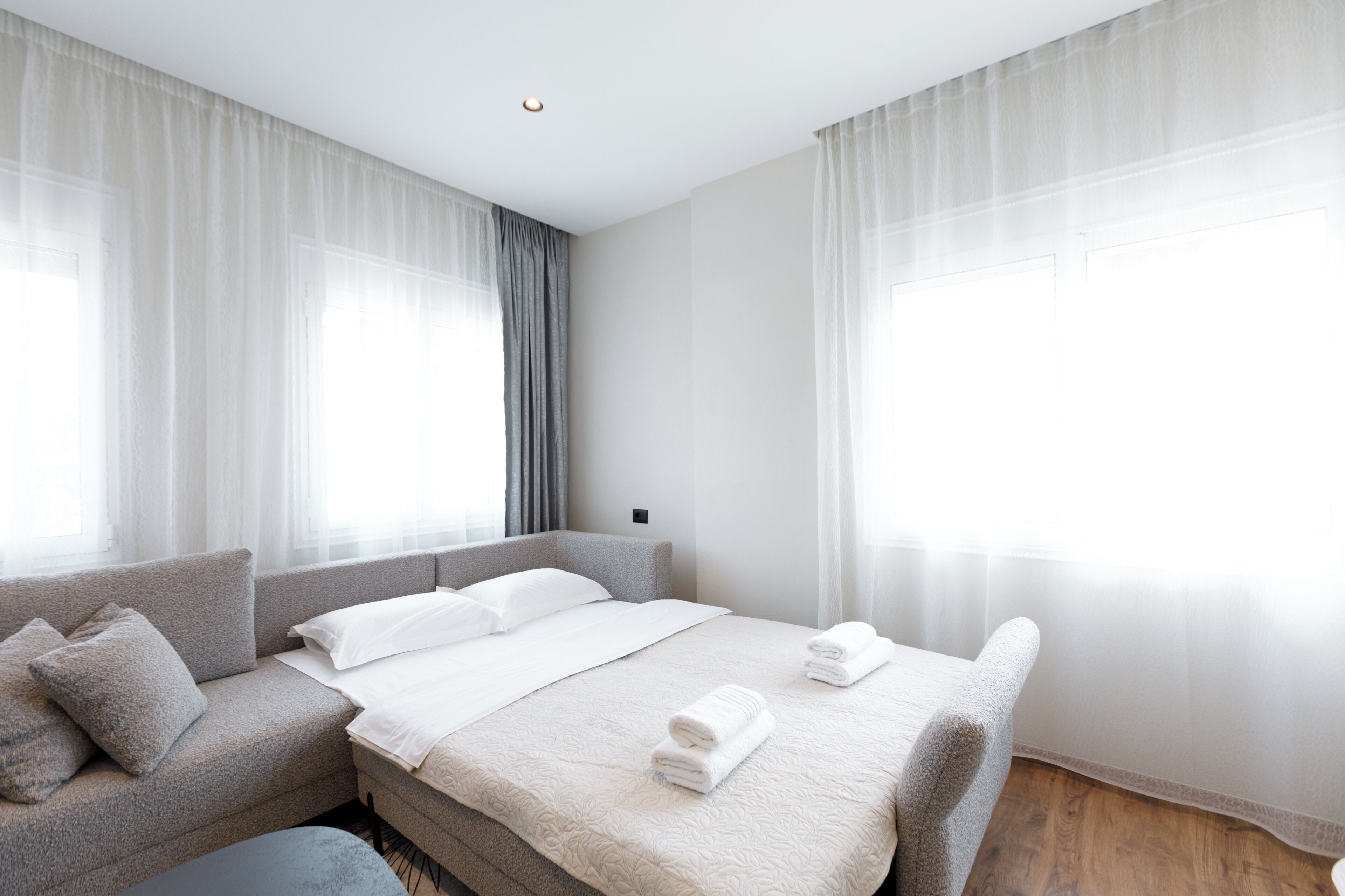 1 slaapkamer, een strijkplank/strijkijzer, gratis wifi, beddengoed