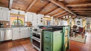 Nhà (4 Bedrooms) | Nội thất