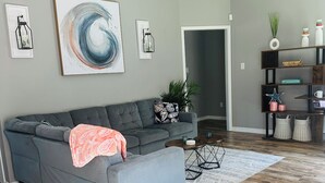 Unclassified image, 5 of 24, button - Coastal  Serenity 3-bedroom house with heated pool and hot tub (Gulfport)