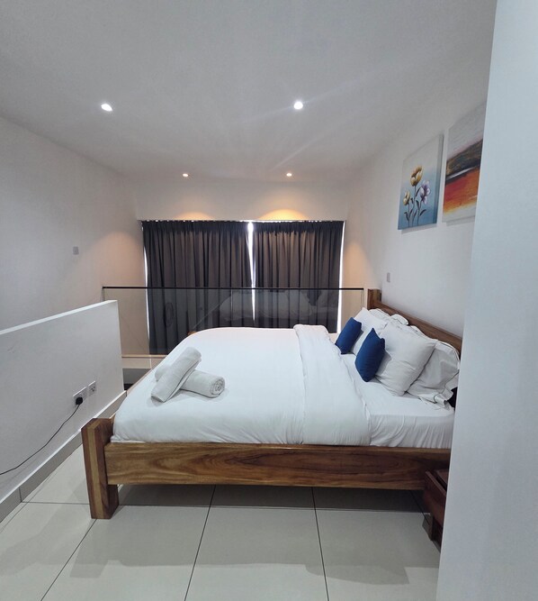 Room - EBS PROPERTIES TWO BEDROOM AT EMBASSY GARDEND (Accra)
